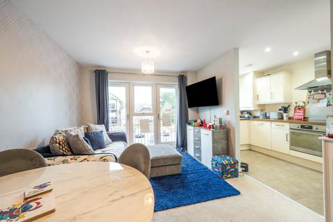 2 bedroom apartment for sale, Wentworth Place, Bracknell RG42