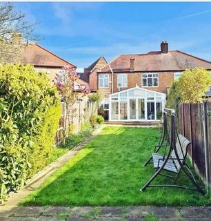 4 bedroom semi-detached house for sale, Roxborough Avenue, Isleworth, TW7