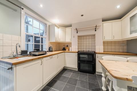 3 bedroom semi-detached house to rent, Old Hill Chislehurst BR7