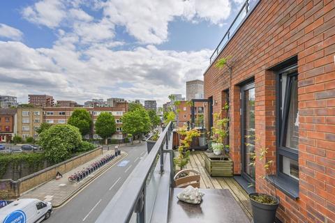 1 bedroom flat to rent, Poplar High Street, Poplar, London, E14