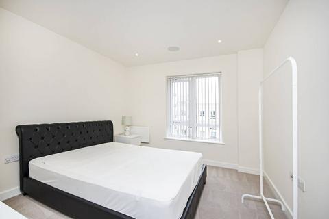 1 bedroom flat to rent, Beaufort Square, Colindale, London, NW9