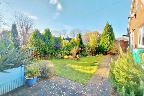 2 bedroom bungalow for sale, Pony Farm, Findon, Worthing, West Sussex, BN14