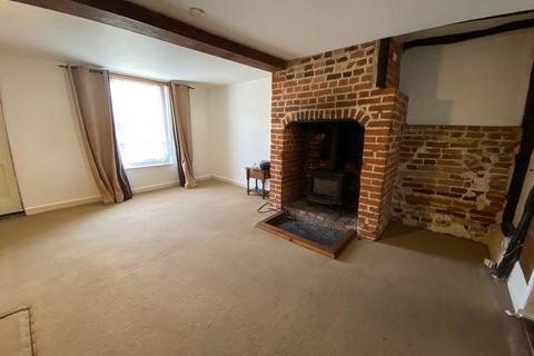 2 bedroom end of terrace house to rent, High Street, Suffolk IP6