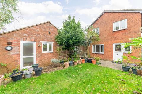 4 bedroom detached house to rent, Norris Close, Abingdon OX14