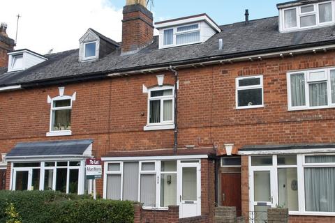 3 bedroom terraced house to rent, Evesham Road, Crabbs Cross