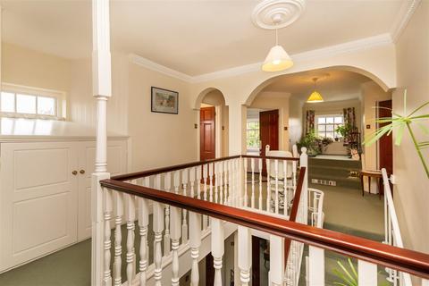 5 bedroom detached house for sale, Black Horse Lane, North Weald