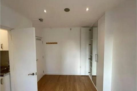 Studio to rent, The Market Place, Hampstead Garden Suburb, NW11