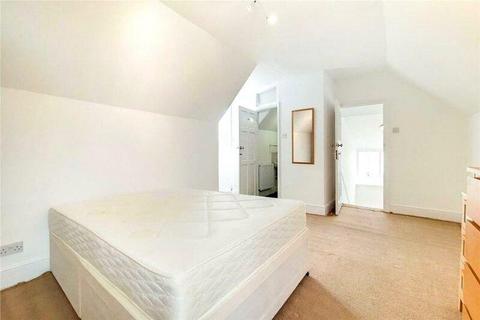 2 bedroom flat to rent, Finchley Road, Golders Hill, NW11