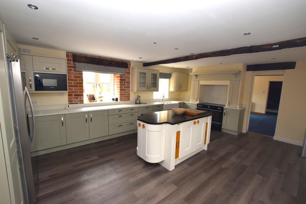 Charlton Barn Kitchen