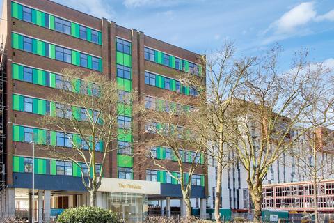 2 bedroom apartment for sale, Victoria Avenue, Southend-On-Sea SS2