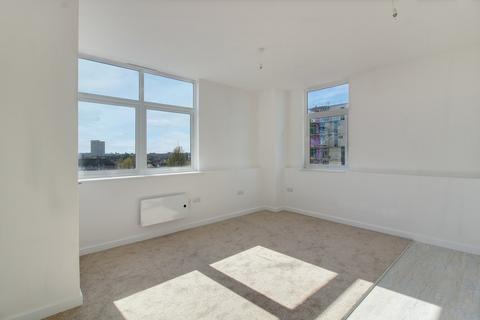 2 bedroom apartment for sale, Victoria Avenue, Southend-On-Sea SS2