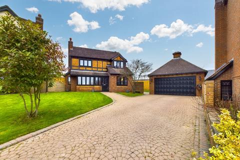 5 bedroom detached house for sale, Vale Close, Lichfield