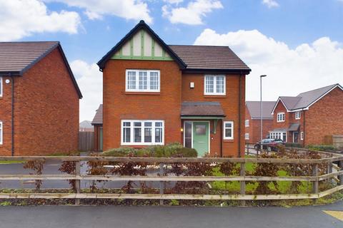 4 bedroom detached house for sale, Hillside Road, Tatenhill