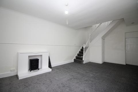 2 bedroom terraced house to rent, Derwent Street, North Ormesby