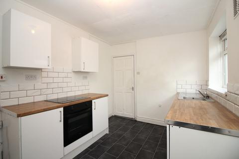 2 bedroom terraced house to rent, Derwent Street, North Ormesby