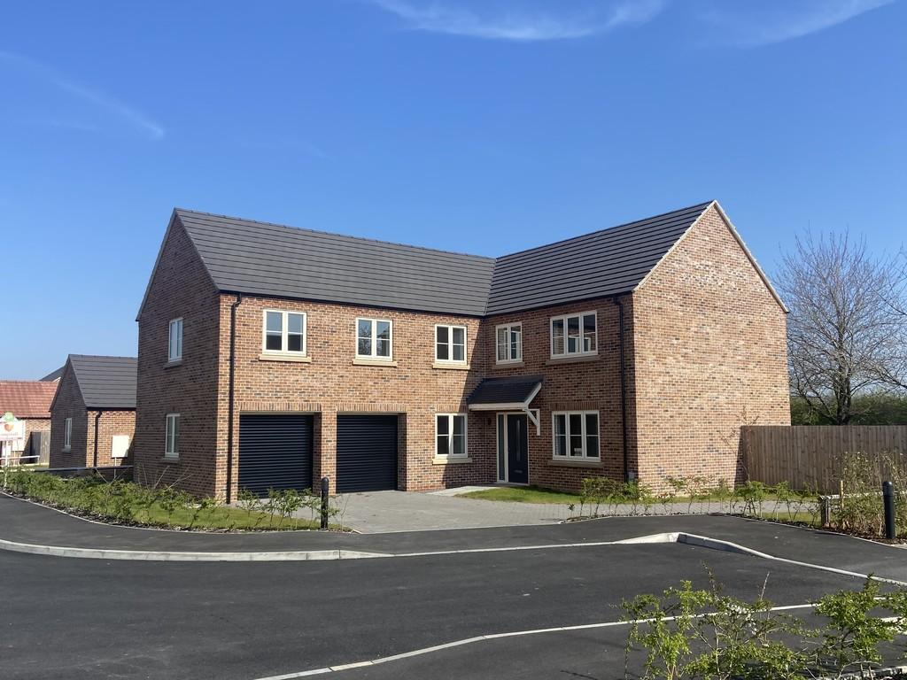 Plot 7 main photo