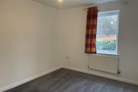 2 bedroom apartment to rent, Carlton Close, Loughborough