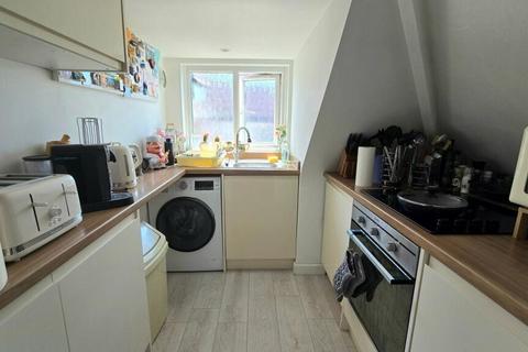 2 bedroom apartment to rent, Bexhill-on-Sea, East Sussex