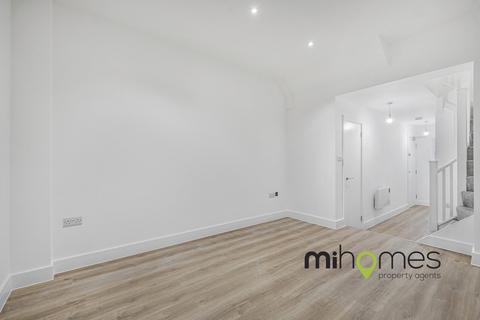 1 bedroom flat for sale, Wood Street