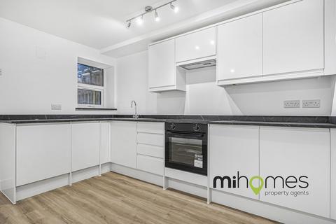 1 bedroom ground floor flat for sale, Wood Street