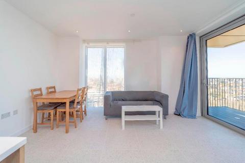 1 bedroom apartment to rent, Tapestry Way, London E1