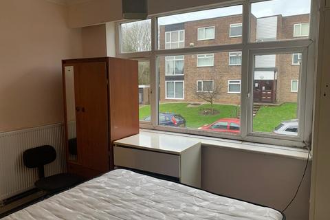 1 bedroom flat to rent, Baguley Crescent, Middleton