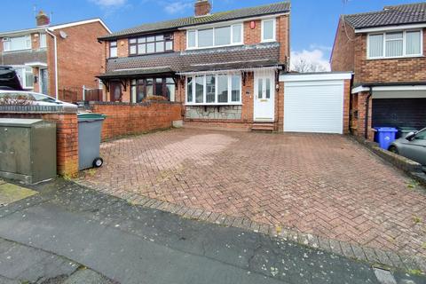 3 bedroom semi-detached house for sale, Southborough Crescent, Bradeley, Stoke-on-Trent