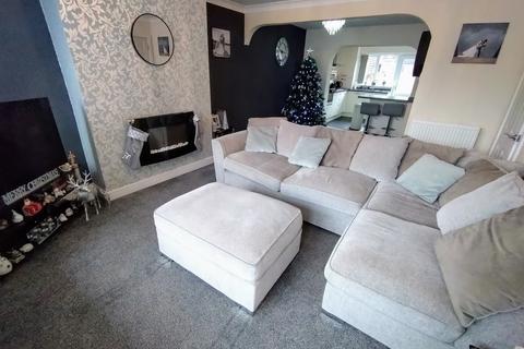 3 bedroom semi-detached house for sale, Southborough Crescent, Bradeley, Stoke-on-Trent