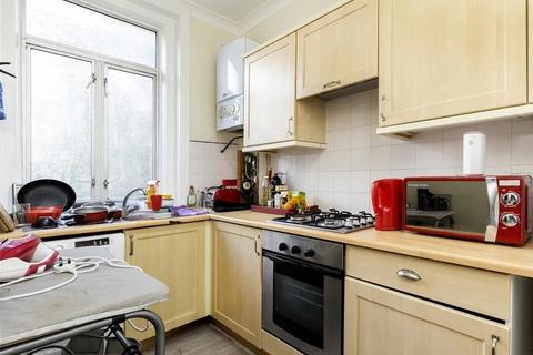 2 bedroom flat to rent, Hampstead Road, Euston, London