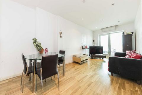 2 bedroom flat for sale, Uxbridge Road, London W5