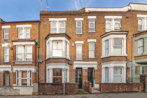 2 bedroom flat for sale, Glengall Road, London NW6