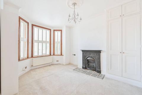 2 bedroom flat to rent, Valetta Road, Wendell Park, London, W3