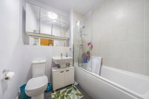 2 bedroom flat for sale, Coxwell Boulevard, Mill Hill, London, NW9