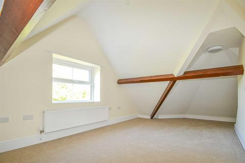 Studio to rent, Sutton Road, Shrewsbury