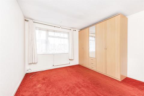 4 Hayse Hill, Windsor, SL4 5SZ