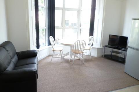 1 bedroom apartment to rent, 17 Napier terrace, F1