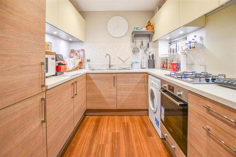 3 bedroom end of terrace house for sale, Burdock Road, Red Lodge IP28