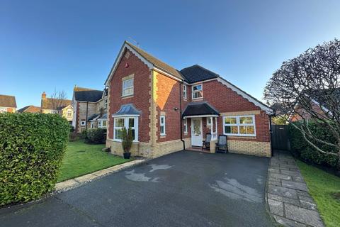 4 bedroom detached house for sale, Eversfield, Southwater, Horsham