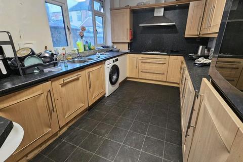 1 bedroom house of multiple occupation to rent, Langworthy Rd ( BILLS INC), Manchester (Salford) M6