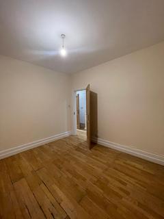 3 bedroom apartment to rent, Vaughan Road, Harrow