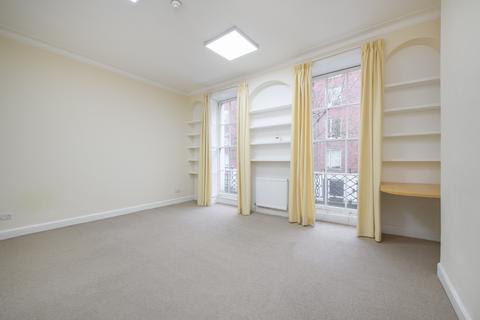 Studio to rent, Sandwich Street, Bloomsbury, London