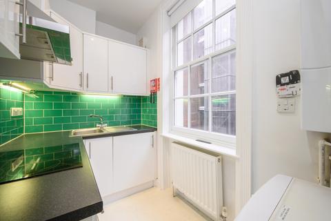 Studio to rent, Sandwich Street, Bloomsbury, London