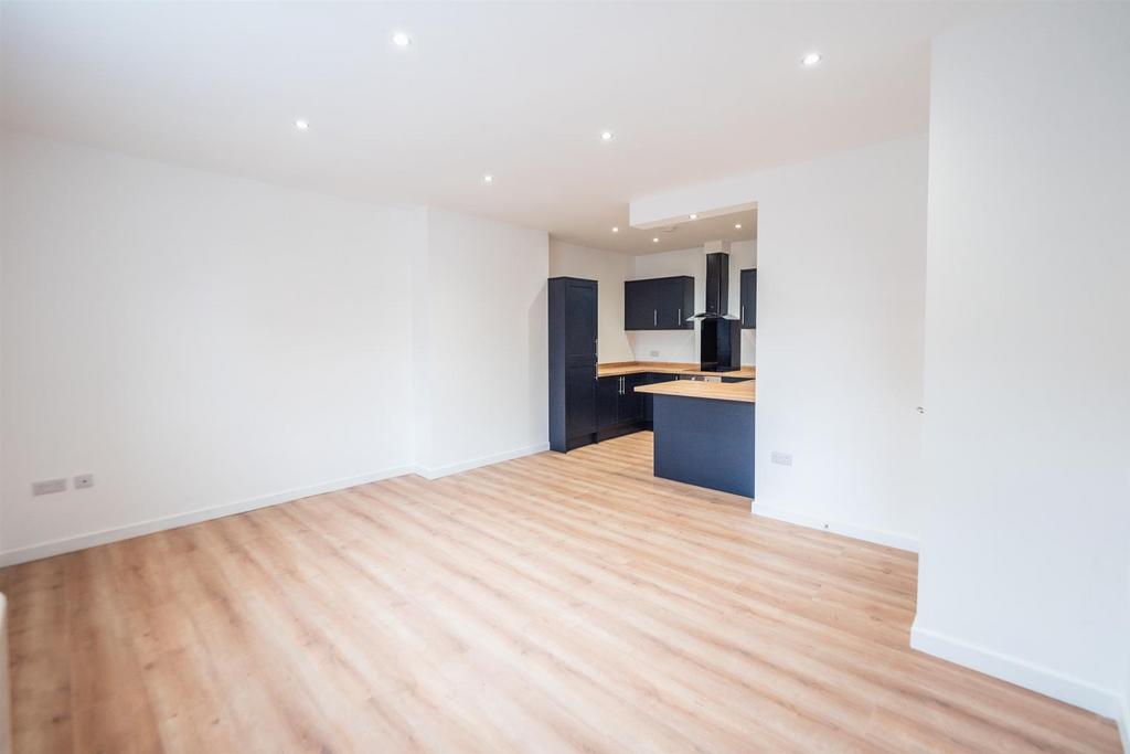Flat 1 essen house
