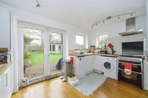 10 Dukes Close, Cranleigh, GU6 7JU