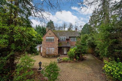 4 bedroom detached house for sale, East Horsley