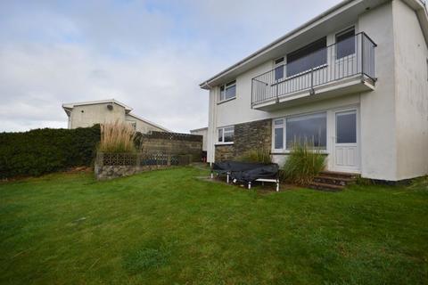 4 bedroom detached house to rent, Wheal Golden Drive, Newquay TR8