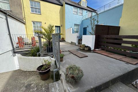 2 bedroom end of terrace house for sale, Harbour Mews, Holyhead, LL65