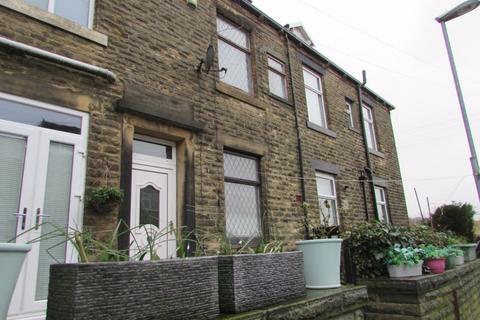 3 bedroom terraced house to rent, Clough Road Littleborough.