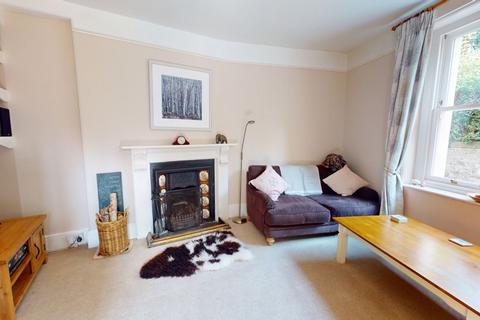 4 bedroom terraced house to rent, 36 Mill Street, Chagford, Devon