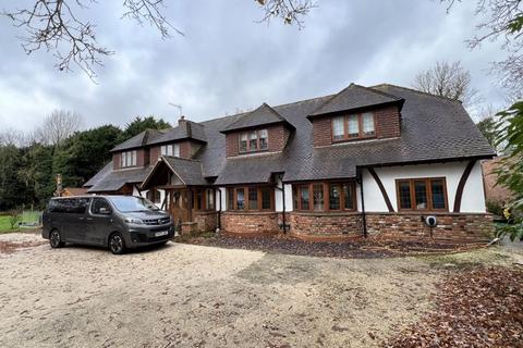 5 bedroom property to rent, Hertford SG14